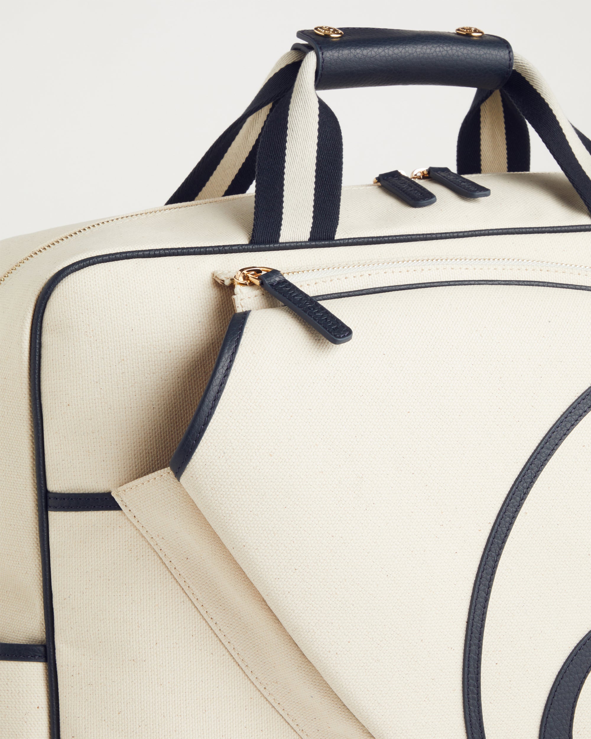 Cora - Cream with Navy