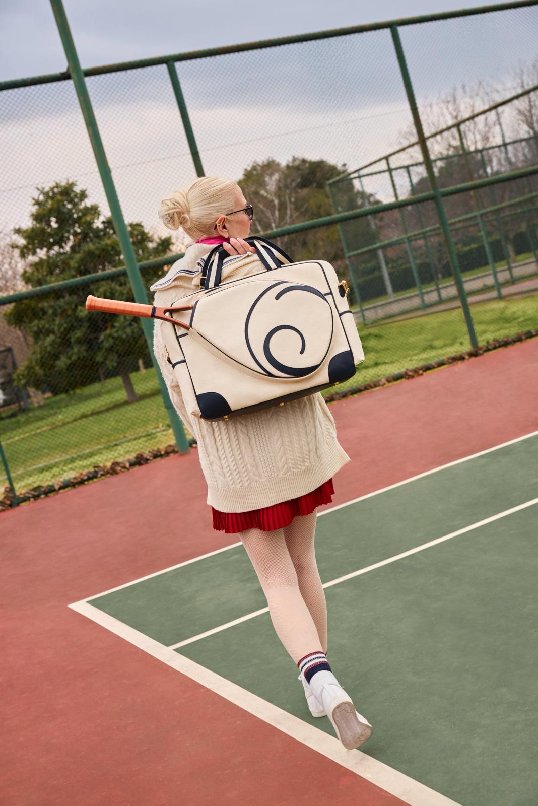 Cora - Cream with Navy